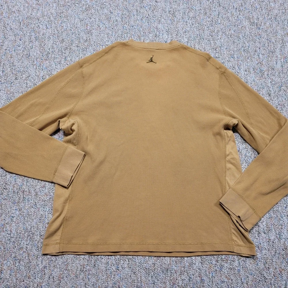 Jordan Thermal Long Sleeve Shirt Mens 2XL Tan Waffle Knit Jumpman Logo Casual